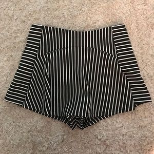 LF Striped Skort